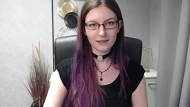 Snapshot of emmaxDelight chatting on December 12, 2024, 7:08 am emmaxDelight online show from December 12, 2024, 7:08 am