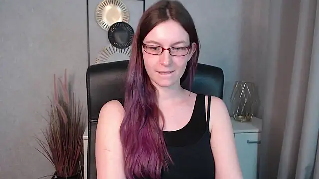 Snapshot of emmaxDelight chatting on December 14, 2024, 2:31 pm emmaxDelight online show from December 14, 2024, 2:31 pm