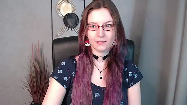 Snapshot of emmaxDelight chatting on December 17, 2024, 6:24 am emmaxDelight online show from December 17, 2024, 6:24 am