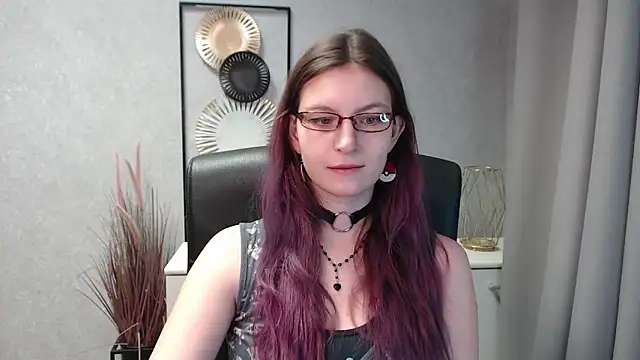 Snapshot of emmaxDelight chatting on December 22, 2024, 2:38 pm emmaxDelight online show from December 22, 2024, 2:38 pm