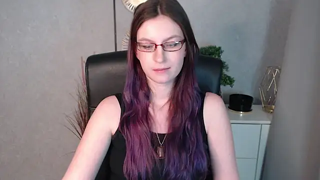 Snapshot of emmaxDelight chatting on January 3, 2025, 10:09 am emmaxDelight online show from January 3, 2025, 10:09 am