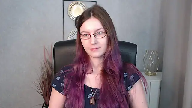 Snapshot of emmaxDelight chatting on January 20, 2025, 10:07 am emmaxDelight online show from January 20, 2025, 10:07 am