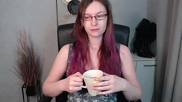 Snapshot of emmaxDelight chatting on February 6, 2025, 8:18 am emmaxDelight online show from February 6, 2025, 8:18 am