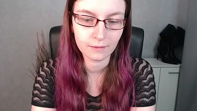 Snapshot of emmaxDelight chatting on February 13, 2025, 9:41 am emmaxDelight online show from February 13, 2025, 9:41 am