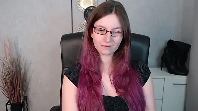 Snapshot of emmaxDelight chatting on February 14, 2025, 9:34 am emmaxDelight online show from February 14, 2025, 9:34 am