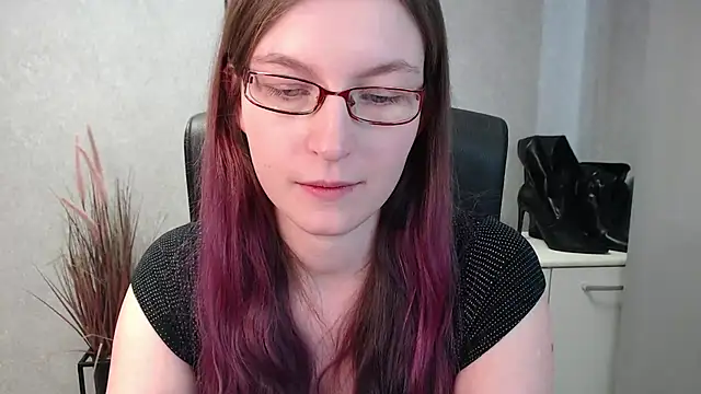 Snapshot of emmaxDelight chatting on February 18, 2025, 1:11 pm emmaxDelight online show from February 18, 2025, 1:11 pm