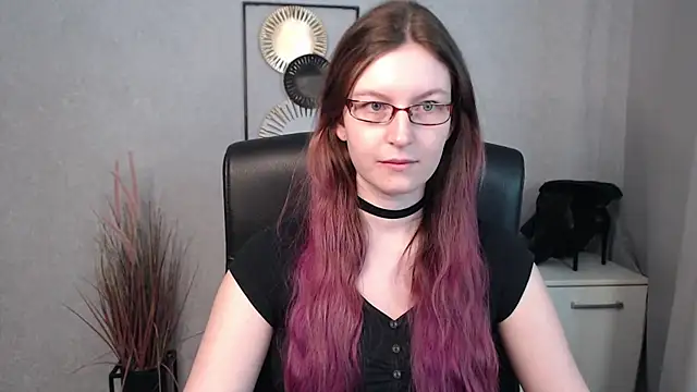 Snapshot of emmaxDelight chatting on March 18, 2025, 6:36 am emmaxDelight online show from March 18, 2025, 6:36 am