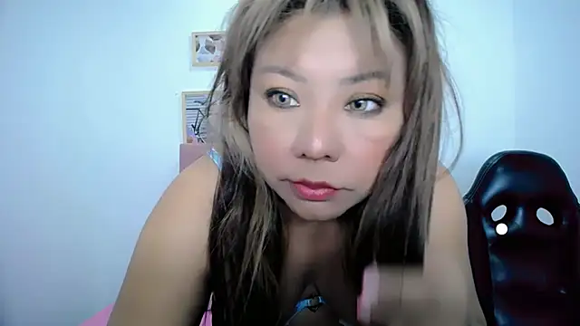 Snapshot of victoria_love89 chatting on January 26, 2025, 8:46 am victoria love89 online show from January 26, 2025, 8:46 am