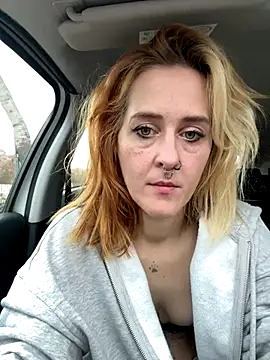 Snapshot of JoleneFuego chatting on November 9, 2025, 9:18 am JoleneFuego online show from November 9, 2025, 9:18 am