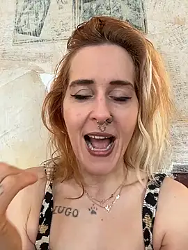 Snapshot of JoleneFuego chatting on December 18, 2025, 8:42 am JoleneFuego online show from December 18, 2025, 8:42 am