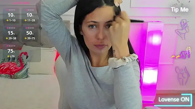 Snapshot of Emma_Brown_0 chatting on February 5, 2025, 8:04 pm Emma Brown 0 online show from February 5, 2025, 8:04 pm