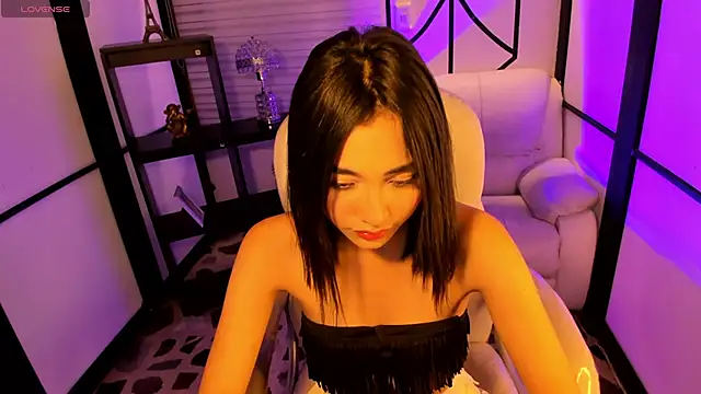 Snapshot of lilithTeen1_ chatting on December 21, 2024, 7:35 am lilithTeen1 online show from December 21, 2024, 7:35 am
