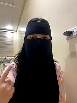 jijijoudia online show from October 25, 2025, 11:43 pm