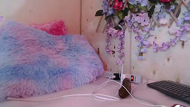 Snapshot of Gianna_cute_ chatting on November 30, 2025, 3:10 am Gianna cute online show from November 30, 2025, 3:10 am