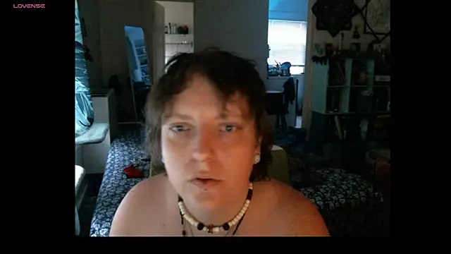 lover bee2023 online show from June 7, 2026, 1:04 pm