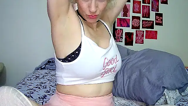 Snapshot of Cute_femme chatting on July 2, 2026, 4:18 am Cute femme online show from July 2, 2026, 4:18 am