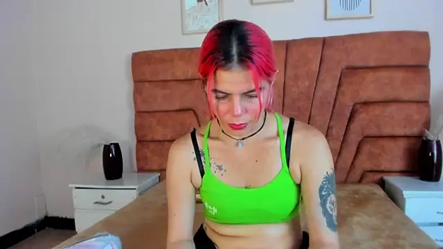 Snapshot of NIKI_SANTANA chatting on February 7, 2025, 8:10 pm NIKI SANTANA online show from February 7, 2025, 8:10 pm