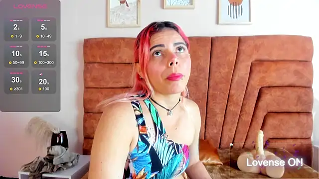 Snapshot of NIKI_SANTANA chatting on February 26, 2025, 4:36 am NIKI SANTANA online show from February 26, 2025, 4:36 am
