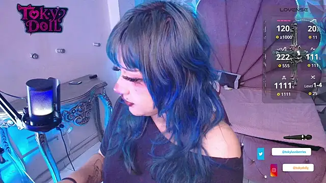 Snapshot of toky_doll chatting on October 2, 2025, 9:11 pm toky doll online show from October 2, 2025, 9:11 pm