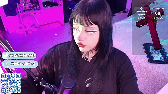 toky doll online show from May 9, 2026, 11:54 pm