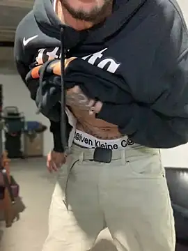 Snapshot of 27powercm chatting on February 4, 2026, 4:29 am 27powercm online show from February 4, 2026, 4:29 am