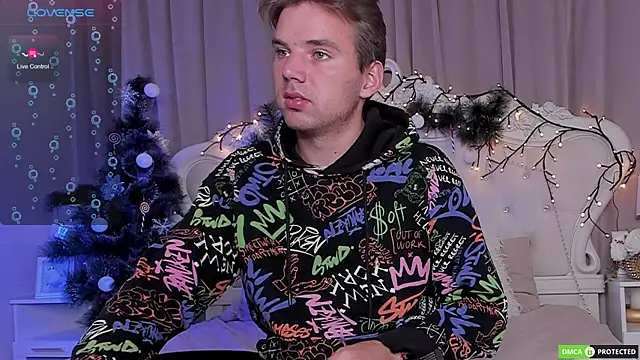 ArthurWhitee online show from December 23, 2025, 3:15 am