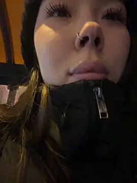 Asian Asami online show from December 4, 2024, 4:05 pm