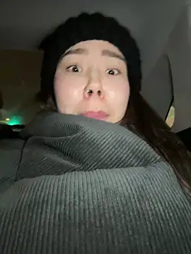 Asian Asami online show from December 22, 2024, 2:27 pm