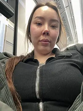 Asian Asami online show from March 14, 2025, 3:58 pm