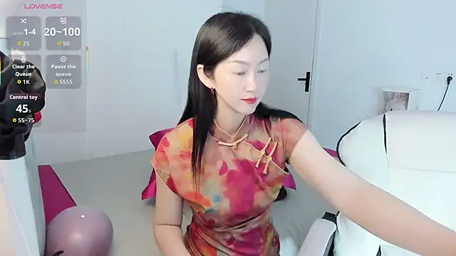 paopao-a online show from April 15, 2026, 3:02 am