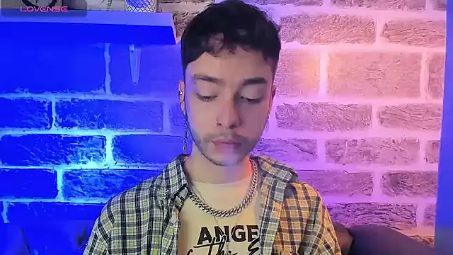 noah ricci online show from September 25, 2025, 12:31 pm