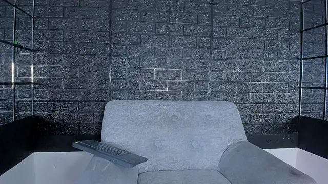 Snapshot of Hanna_lens chatting on October 17, 2025, 6:54 pm Hanna lens online show from October 17, 2025, 6:54 pm