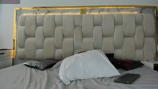 Snapshot of Hanna_lens chatting on January 15, 2026, 6:00 pm Hanna lens online show from January 15, 2026, 6:00 pm