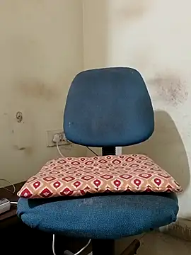 Snapshot of Chocolate_stud10 chatting on February 22, 2026, 8:18 pm Chocolate stud10 online show from February 22, 2026, 8:18 pm