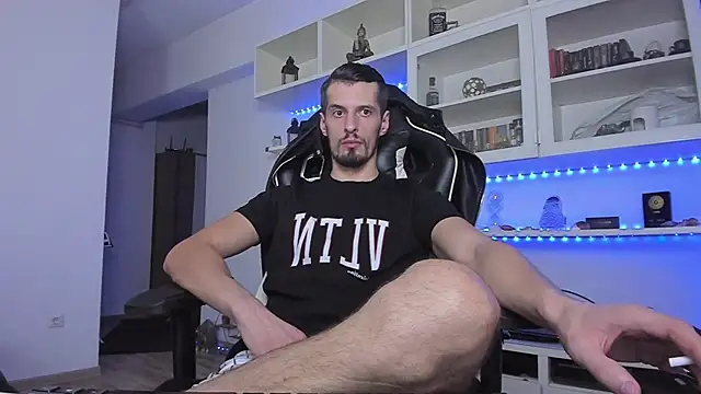 ToddClaytonn online show from December 3, 2024, 10:40 pm