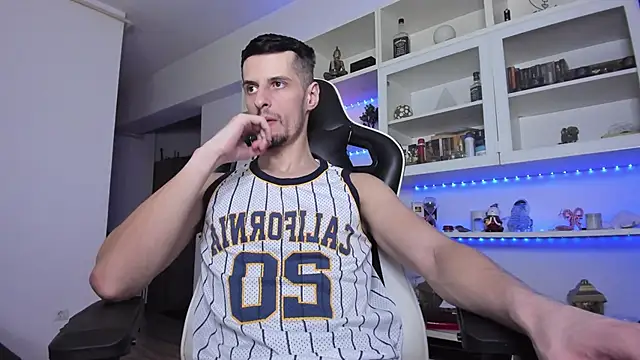 ToddClaytonn online show from February 8, 2025, 11:13 pm