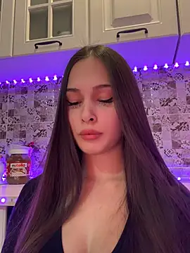 Snapshot of EricaWalls chatting on January 9, 2025, 5:33 pm EricaWalls online show from January 9, 2025, 5:33 pm