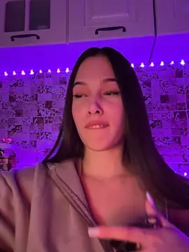 Snapshot of EricaWalls chatting on January 14, 2025, 11:48 pm EricaWalls online show from January 14, 2025, 11:48 pm