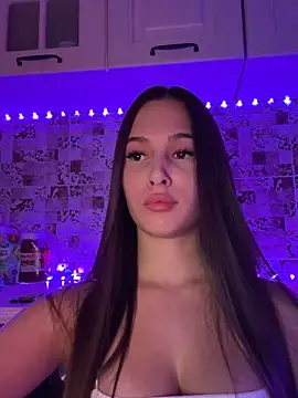 Snapshot of EricaWalls chatting on January 17, 2025, 9:28 pm EricaWalls online show from January 17, 2025, 9:28 pm