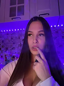 Snapshot of EricaWalls chatting on January 19, 2025, 9:34 pm EricaWalls online show from January 19, 2025, 9:34 pm