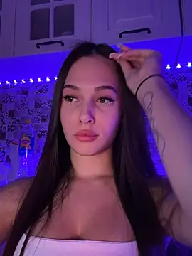 Snapshot of EricaWalls chatting on January 25, 2025, 10:28 pm EricaWalls online show from January 25, 2025, 10:28 pm