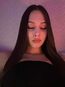 Snapshot of EricaWalls chatting on February 11, 2025, 4:44 am EricaWalls online show from February 11, 2025, 4:44 am