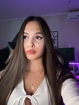 Snapshot of EricaWalls chatting on September 19, 2025, 8:53 pm EricaWalls online show from September 19, 2025, 8:53 pm