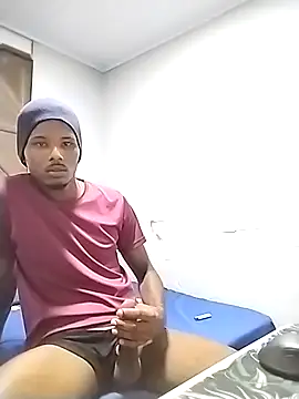 Snapshot of Preto_raro_ chatting on March 15, 2026, 11:44 pm Preto raro online show from March 15, 2026, 11:44 pm