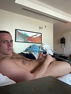 Snapshot of PeytonJohnn chatting on October 4, 2025, 5:00 pm PeytonJohnn online show from October 4, 2025, 5:00 pm