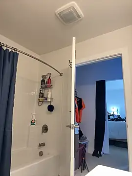 Snapshot of PeytonJohnn chatting on October 29, 2025, 3:47 pm PeytonJohnn online show from October 29, 2025, 3:47 pm