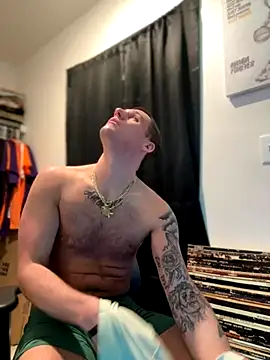 Snapshot of PeytonJohnn chatting on November 20, 2025, 10:53 pm PeytonJohnn online show from November 20, 2025, 10:53 pm