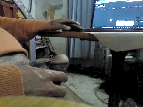 Snapshot of tu_poeta chatting on November 7, 2025, 4:56 am tu poeta online show from November 7, 2025, 4:56 am