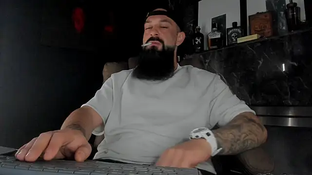 axxelrich  online show from October 27, 2025, 5:11 am