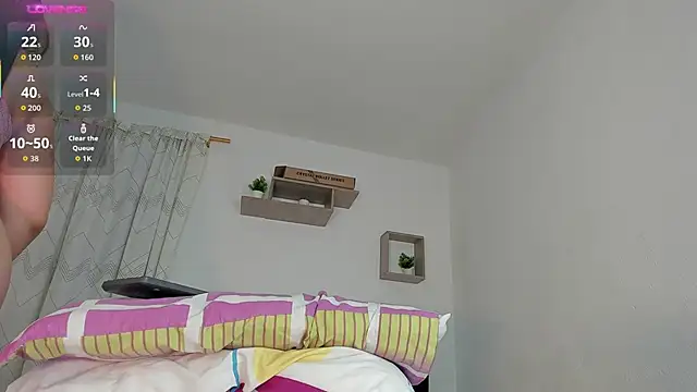 katrina moore online show from October 4, 2025, 10:24 am